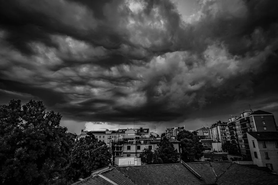 Previziuni meteorologice alarmante: Avertizări cod galben pentru furtuni în Argeș și împrejurimi