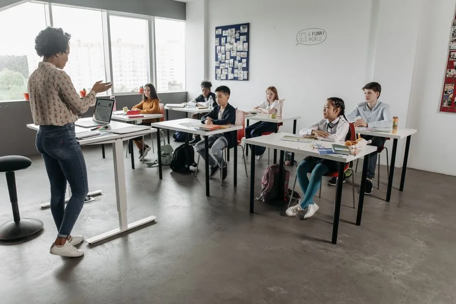 Reformele salariale în Educație: Negocieri între Ministerul Muncii și sindicatele din învățământ
