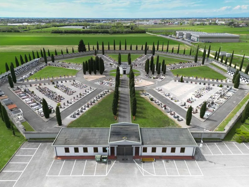 România, pe urmele Italiei: De ce plătim mai mult pentru produsele de bază?