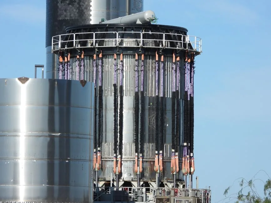 SpaceX atinge un nou record pe bursă, Elon Musk devine primul trilionar din istorie