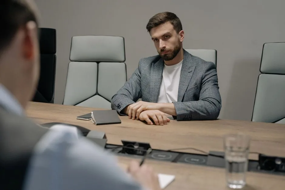 Tensiuni în PNL: Confruntări între lideri în urma stenogramelor din ședința de partid