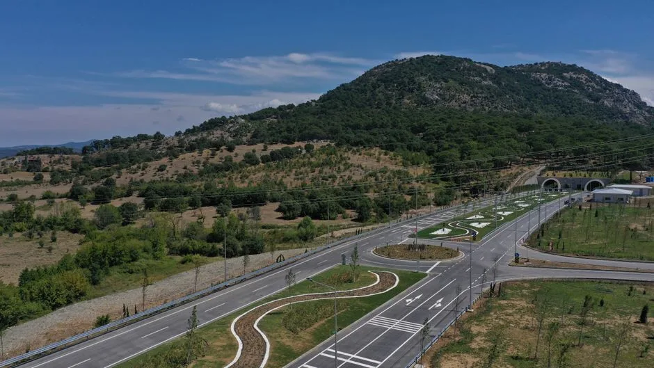 România se pregătește să inoveze în infrastructură cu cel mai înalt pod suspendat din Europa