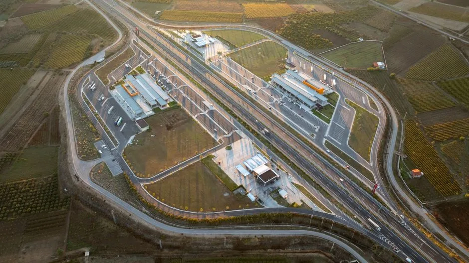 Drumurile expres din România: Proiecte blocate și promisiuni neîndeplinite