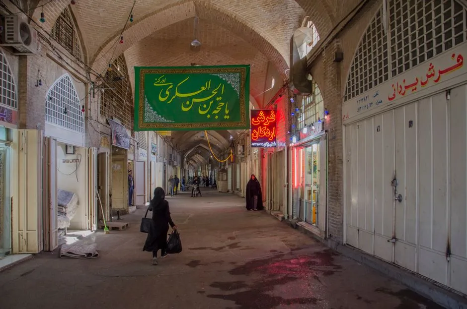 Iranul amenință cu închiderea Strâmtorii Ormuz în urma tensiunilor din Orientul Mijlociu