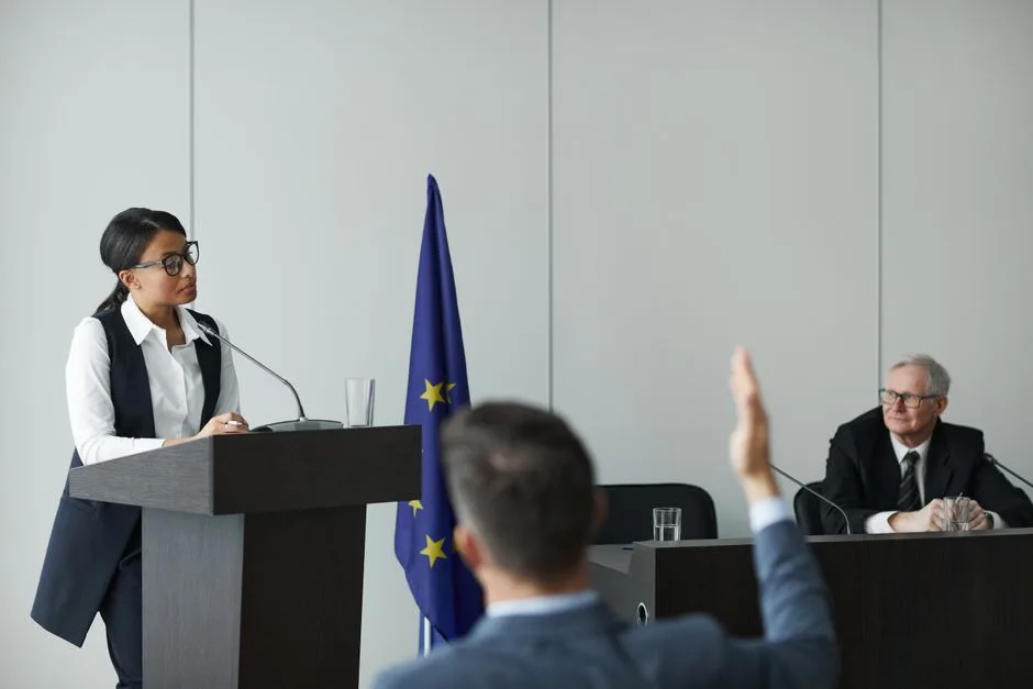 Viitorul Guvern Veștea: Tensiuni în PNL și cinci miniștri propuși