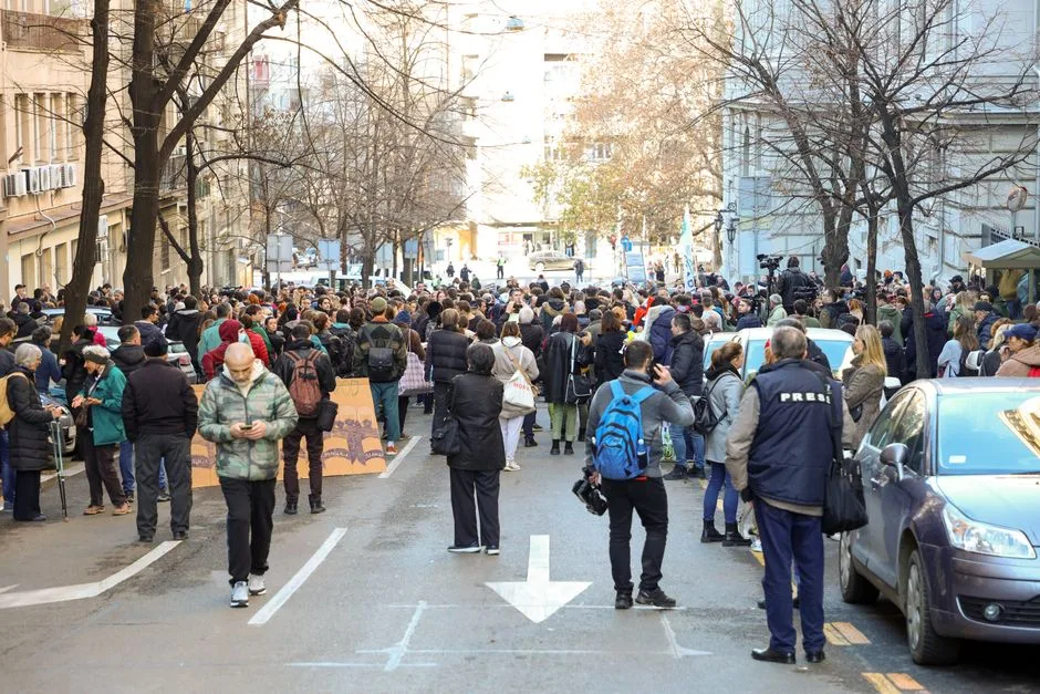 Guvernul minoritar, soluția propusă de Nicușor Dan pentru stabilizarea politică