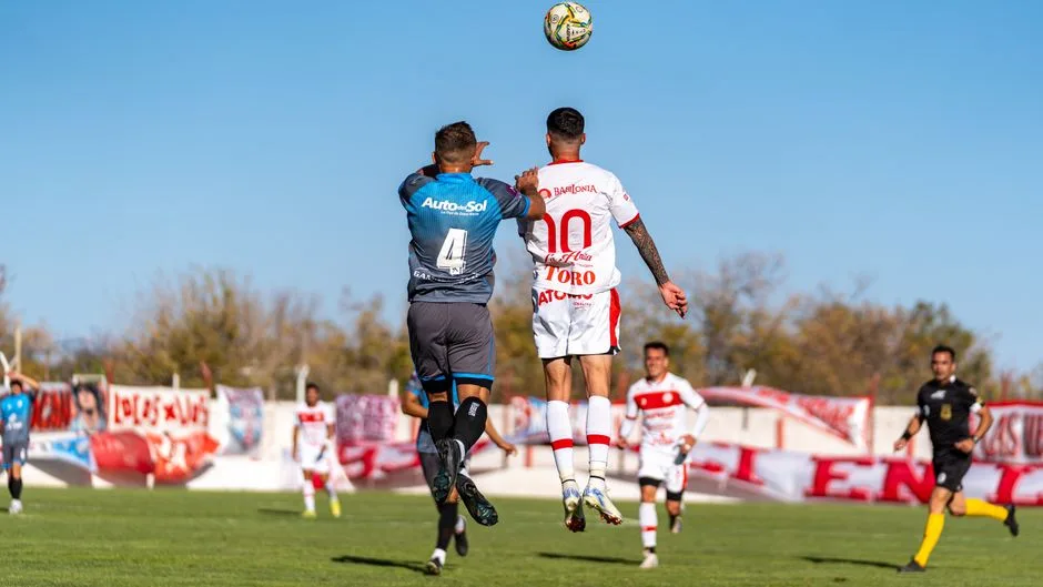 Semifinala de fotbal: O luptă între viziune și ambiție