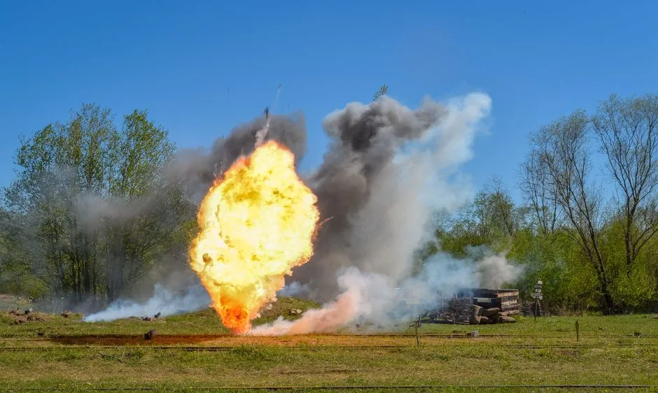 Explozia din Rahova: Imagini din dronă dezvăluie devastarea apartamentelor