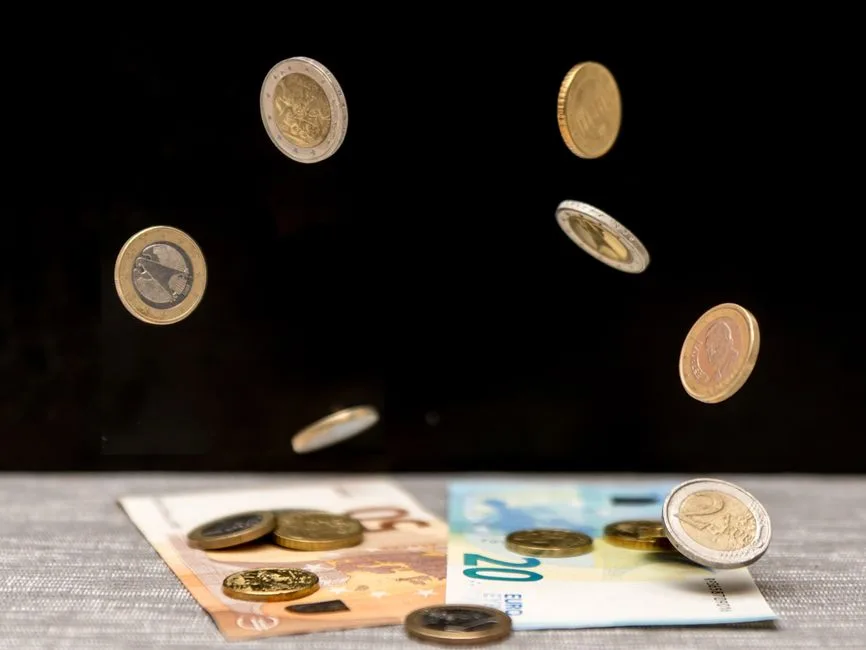 Trecerea României la euro: O amenințare pentru suveranitatea națională?