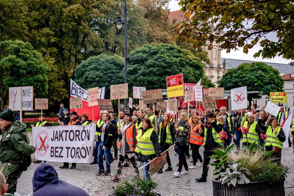 Protest împotriva poluării: Locuitorii din sudul Capitalei cer măsuri urgente