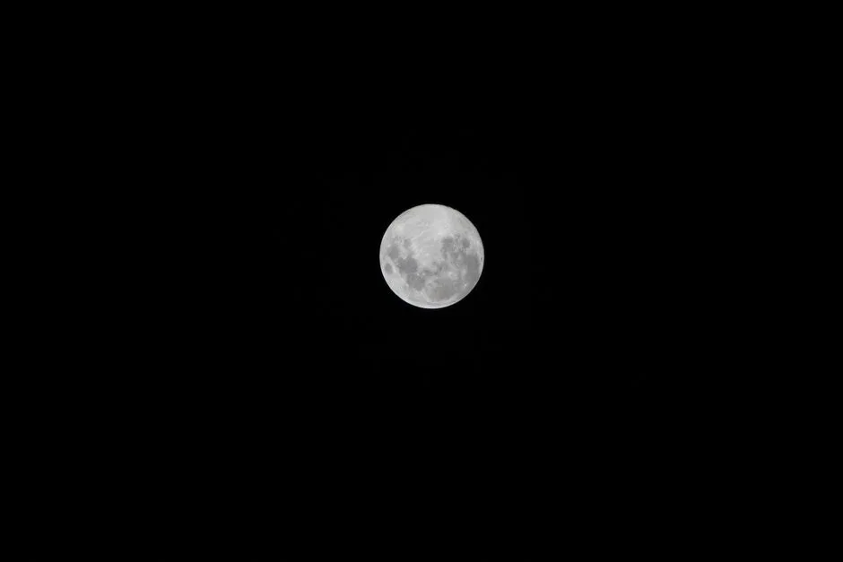 Eclipsa de Soare din 12 August 2023: Spectacol Astronomic Vizibil în România