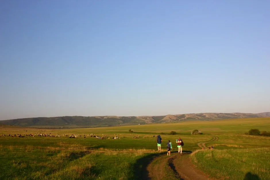 Doi aventurieri neozeelandezi au parcurs ruta Dunării, documentând frumusețile și provocările întâlnite