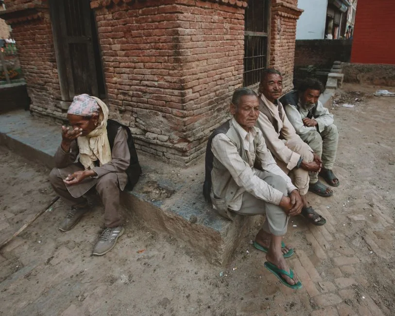 Miracole în Nepal: Oamenii salvează vieți după inundații catastrofale