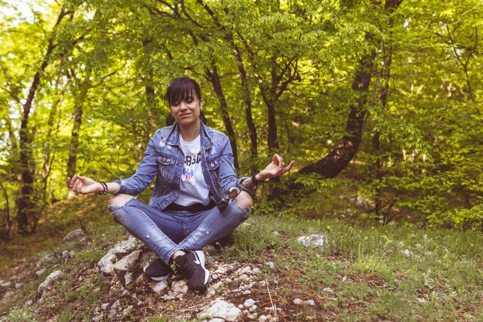Întâlnire spirituală și recreativă pe Muntele Athos: George Simion și Dan Dungaciu la pescuit