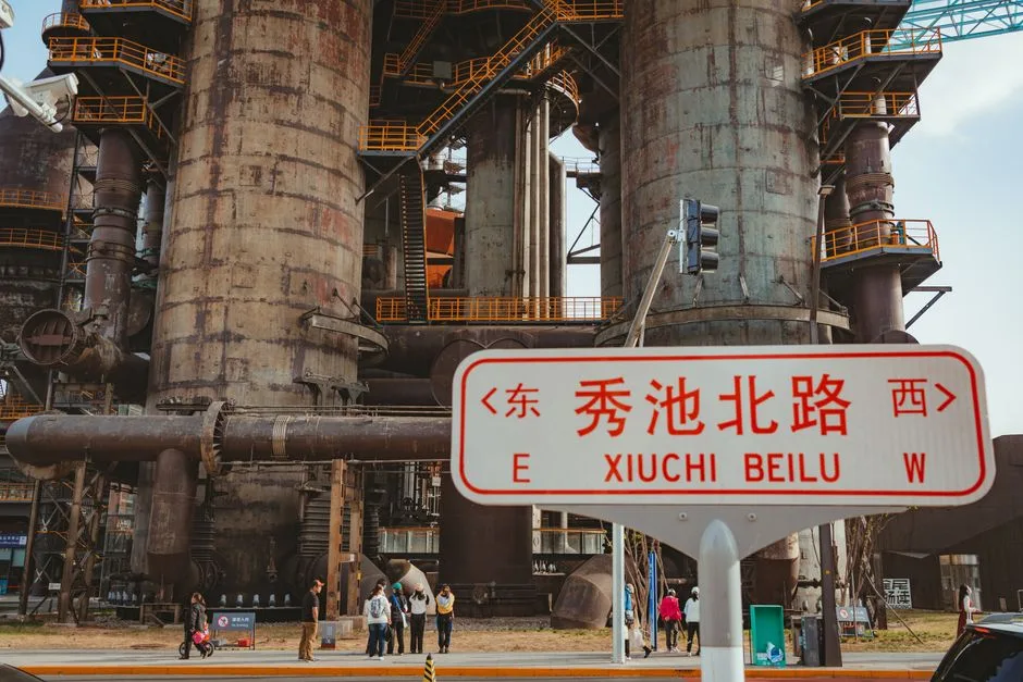 China propune o „zonă open source AI” în cadrul BRICS: Oportunități și provocări pentru viitorul tehnologic