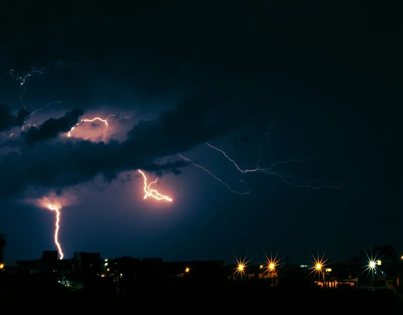 Fenomen meteorologic extrem: Ploi torențiale și vijelii anunțate de ANM