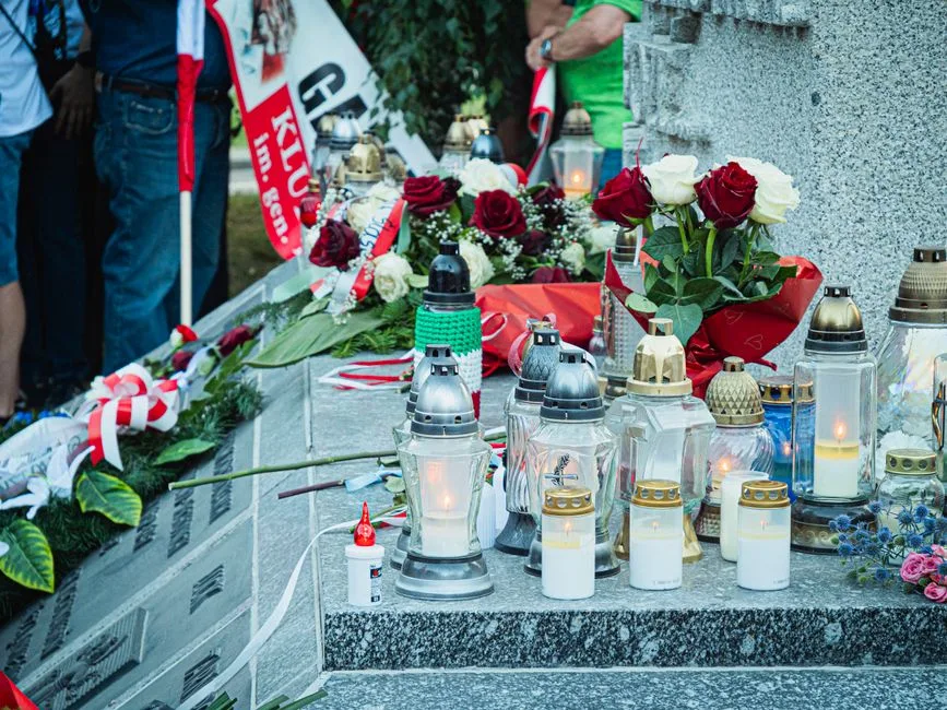 Tragedie în familia Mădălinei Apostol: Fiul îndurerat își ia rămas bun de la mama sa