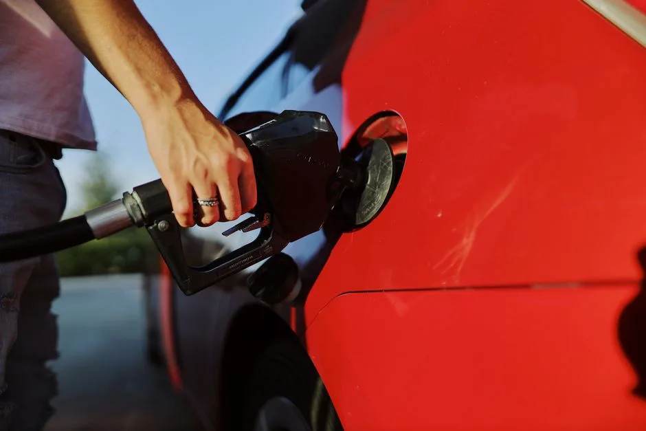 Reducerea accizei la motorină, o măsură menținută de Ministerul Finanțelor până la finalul lunii septembrie