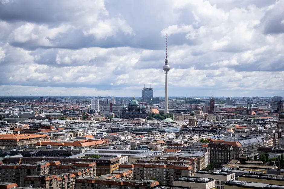 Alegerile locale din Berlin: Die Linke învinge CDU și AfD, iar o tânără de origine turcă aspiră la primărie