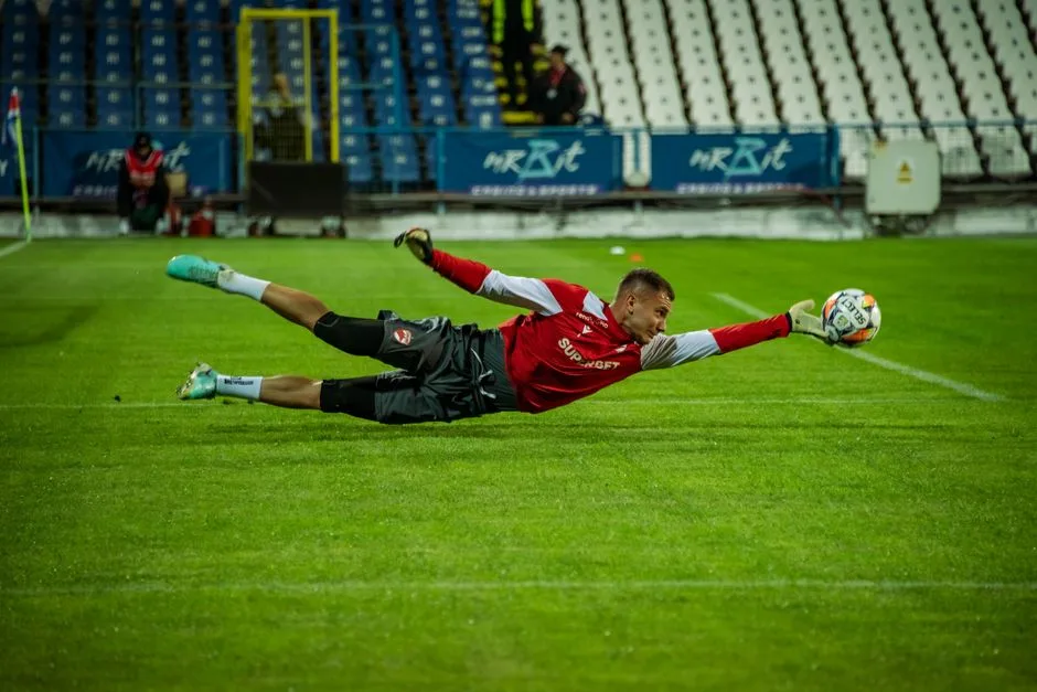 Karlo Muhar, între provocări și incertitudini la FCSB: Reacțiile unui jucător sub presiune