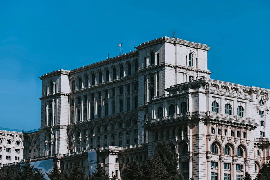 Administrația Prezidențială clarifică informațiile false despre o fotografie cu Nicușor Dan și Donald Trump