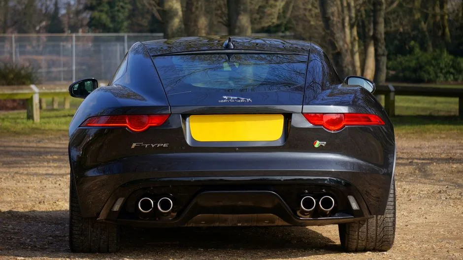 Noul Jaguar Type 01: Îmbinarea perfectă între eleganță și inovație