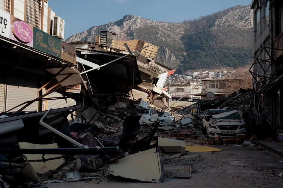 Tragedie pe șoselele Turciei: 11 vieți curmate într-un accident devastator