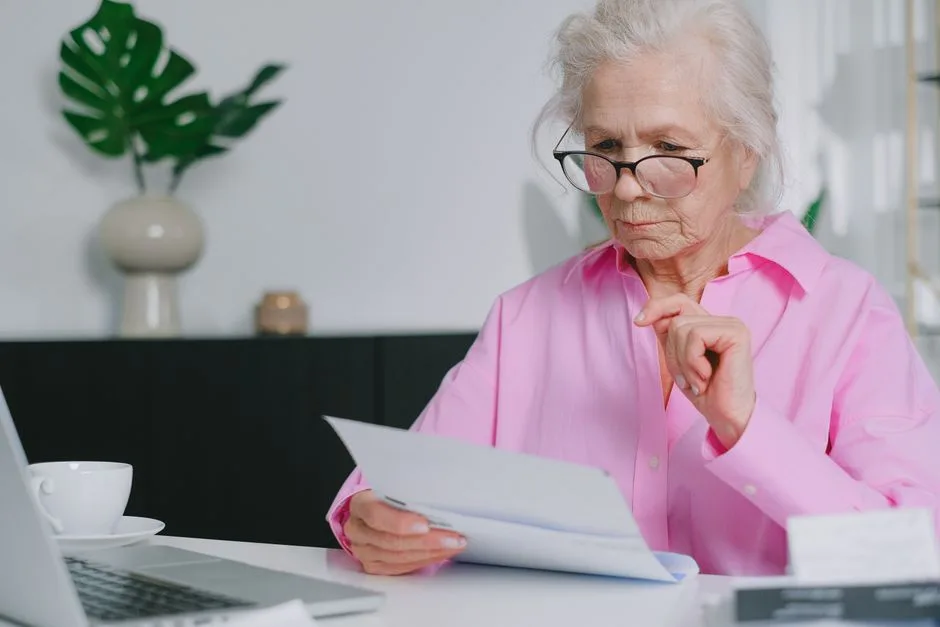 Vești promițătoare pentru pensionarii militari din România: indexarea pensiilor ar putea depăși nivelul celor civile
