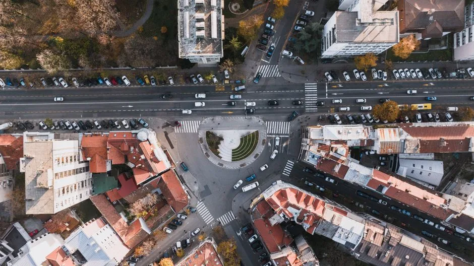 Noile reglementări de circulație care pot afecta permisul auto: Ce trebuie să știe șoferii din Argeș